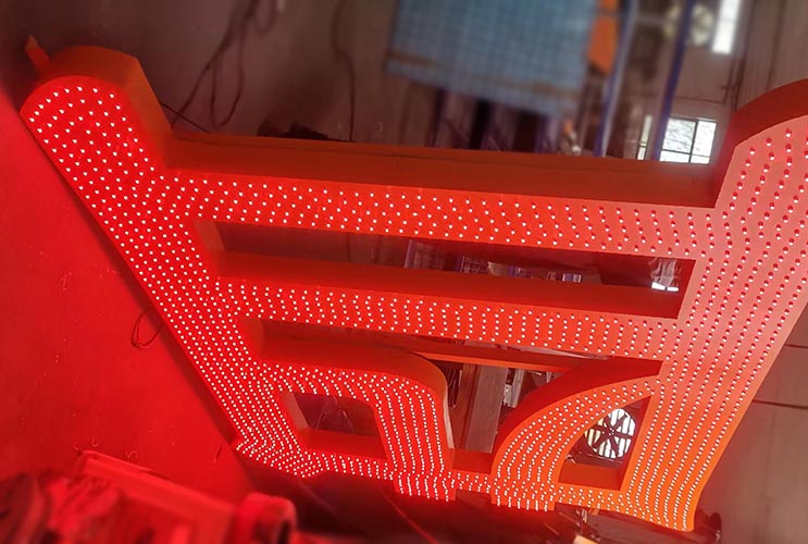 �L(zh��ng)ɳ�_�װl(f��)���֏S�� LED��¶���l(f��)���ֶ��Ƽӹ�