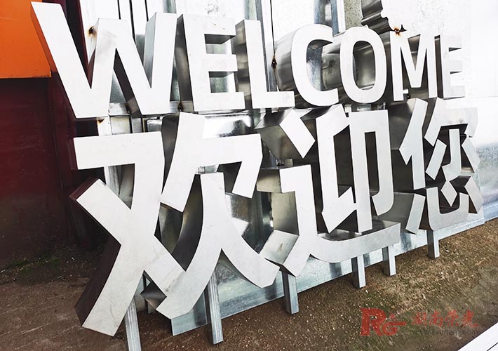 ���P����w��